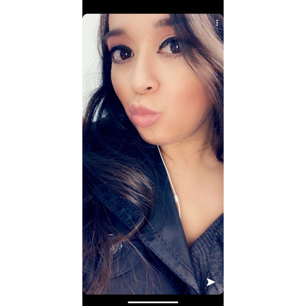 Meet your Posher, Vanessa